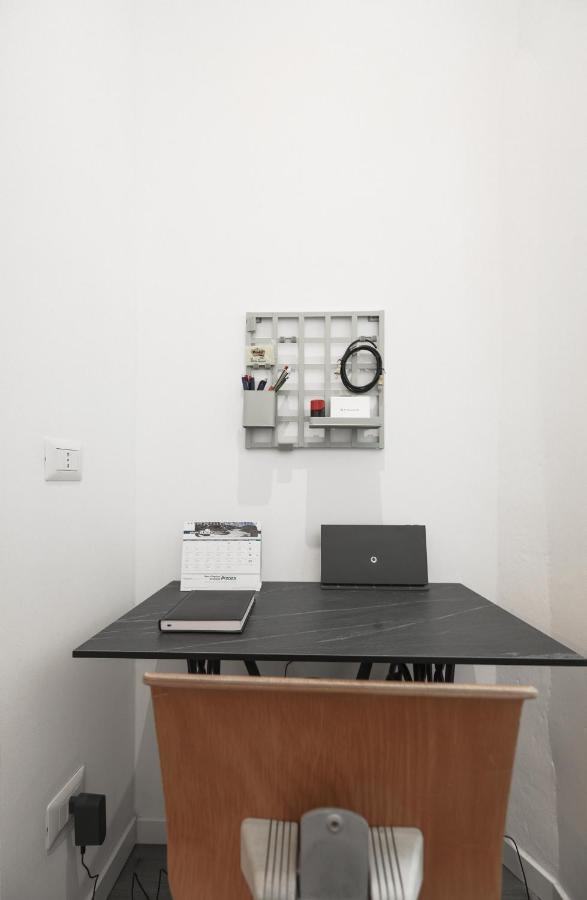 Blue Sapphire Como Cozy Flat In Center Of City Apartment ภายนอก รูปภาพ